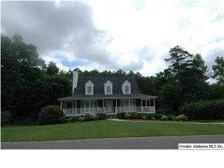 137 Russet Hill Dr, Birmingham, AL 35244-4224