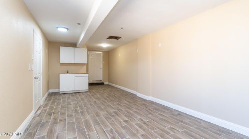 2136 Bethany Home Rd, Phoenix AZ 85015-1938 exterior