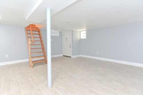 24 Greystone St, Quincy MA 02169-6367 exterior