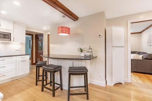 51 Rdg St, Arlington MA 02474-1706 exterior