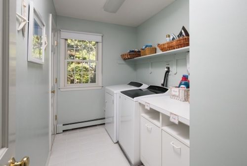 33 Franklin Rodgers Rd, Hingham MA 02043-2665 exterior