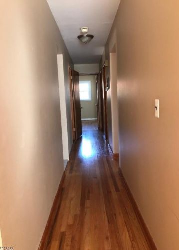 28 Hilton St, Belleville NJ  07109-1902 exterior