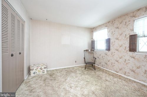 616 Chestnut Ave, West Deptford NJ 08097-1604 exterior