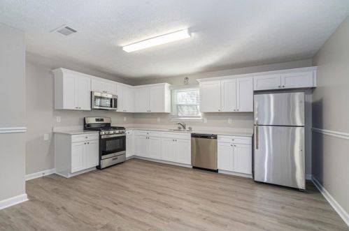 210 Summertown Dr, Stockbridge GA  30281-4758 exterior