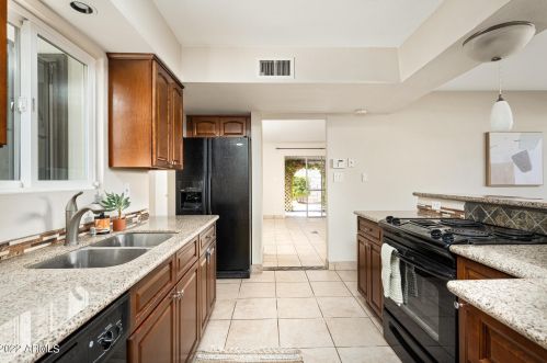 12434 25th Pl, Phoenix AZ 85032-7006 exterior