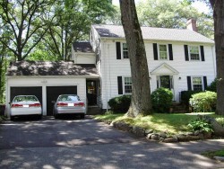 67 Wade St, Newton, MA 02461-1714