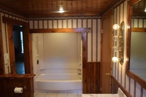 19 Circuit Ave, Worcester MA 01603-2150 exterior