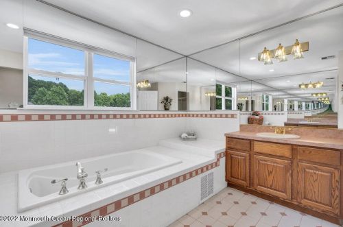 1 Highland Dr, Jackson Twp NJ 08527-1213 exterior