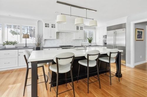 84 Black Rock Dr, Hingham MA 02043-4878 exterior