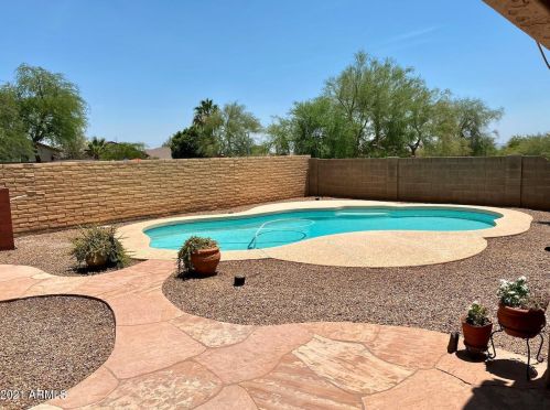 16425 17th Dr, Phoenix AZ  85045-1649 exterior