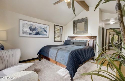 1492 Mdw Loop Rd, Park City UT 84098-5941 exterior