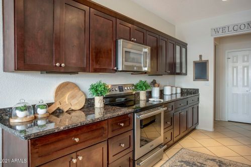 3345 Behrend Dr, Phoenix AZ 85050-1923 exterior