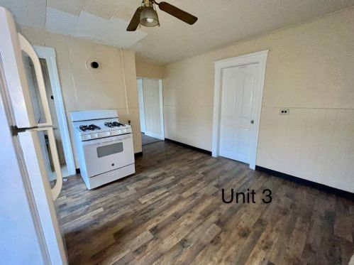 137 Dorchester St, Worcester MA 01610-1905 exterior