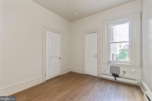 2013 15 St, Philadelphia PA 19121-2301 exterior