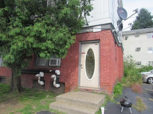 830 Boylston St, Worcester MA 01606-3074 exterior