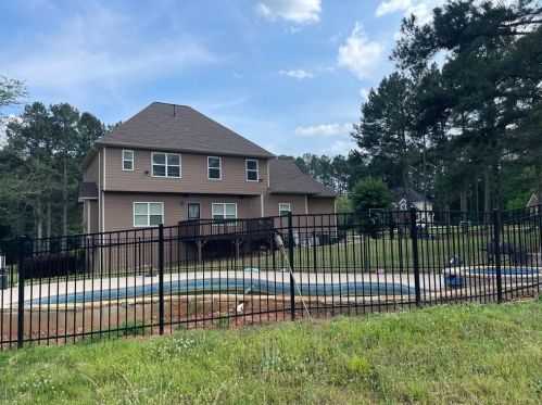 312 Pine Needle Ct, Stockbridge GA 30281-1595 exterior
