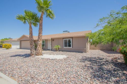 11211 Bannock St, Phoenix, AZ 85044-1805