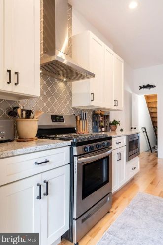 2165 Cumberland St, Philadelphia, PA 19125-2222