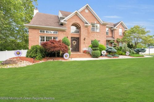 1 Highland Dr, Jackson Twp NJ 08527-1213 exterior