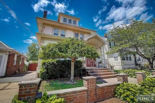 57 Prospect St, Belleville, NJ 07109-2666