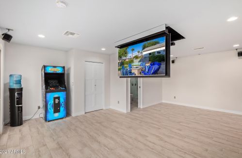 3429 Coolidge St, Phoenix AZ 85018-3425 exterior