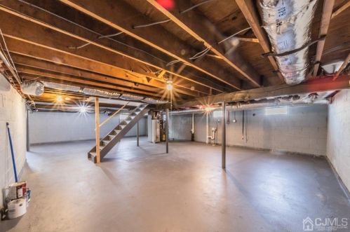 4 Charlotte St, Carteret NJ  07008-2321 exterior