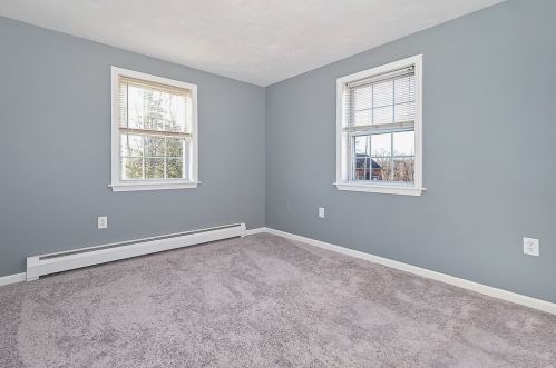 79 Valmor St, Worcester MA 01604-2447 exterior