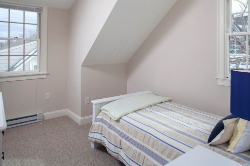 209 Manomet Point Rd, Plymouth MA 02360-1130 exterior