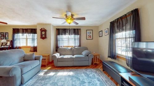 20 Glendale St, Worcester MA 01602-2841 exterior