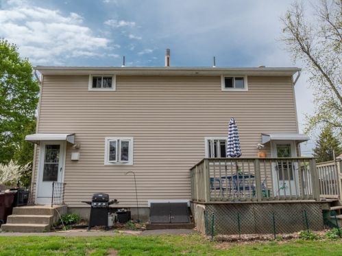 39 Fowler St, Montgomery, MA 01085-3201