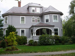 359 Otis St, Newton, MA 02465-2533