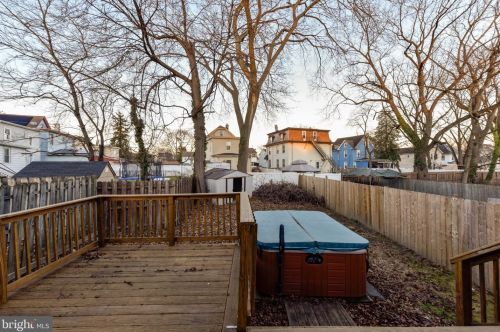 60 Barber Ave, West Deptford NJ  08096-2435 exterior