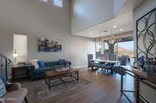 12819 18th Pl, Phoenix, AZ 85022-5736