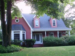 62 Staniford St, Newton, MA 02466-1112