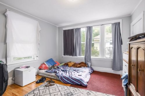 42 Lewis St, Worcester MA 01610-1702 exterior