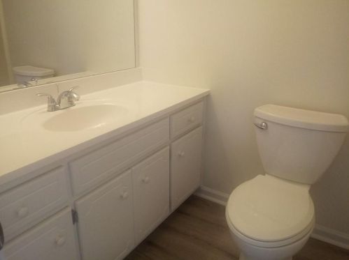 27 Manor Ct, Stockbridge GA  30281-1166 exterior