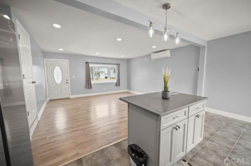 86 Marion St, Carteret NJ  07008-2027 exterior