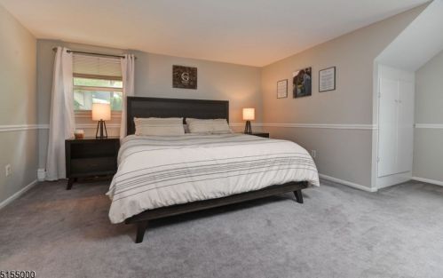 13 Beech Ct, Skyline Lakes NJ 07456-2503 exterior