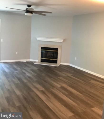 221 Carlton Ct, West Deptford NJ  08086-2018 exterior