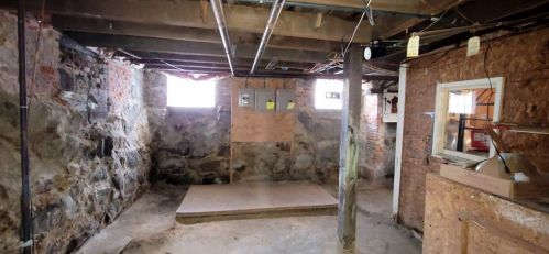 273 Purchase St, New Bedford MA 02740-5738 exterior