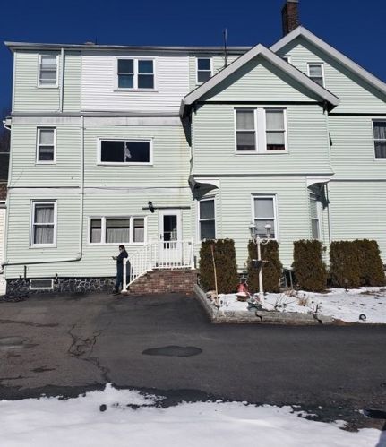 405 Weir St, Taunton, MA 02780-4264