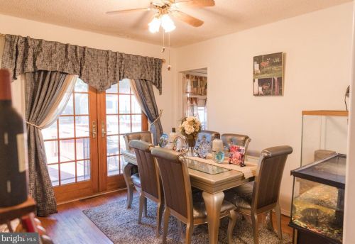 310 Columbia Blvd, West Deptford NJ 08063-1203 exterior