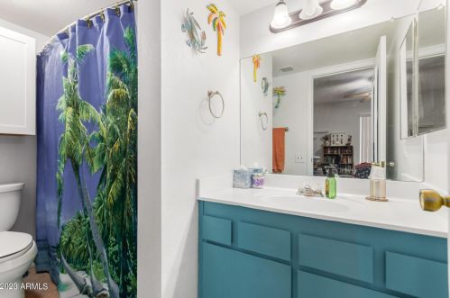 7002 42nd St, Phoenix AZ 85032-2205 exterior