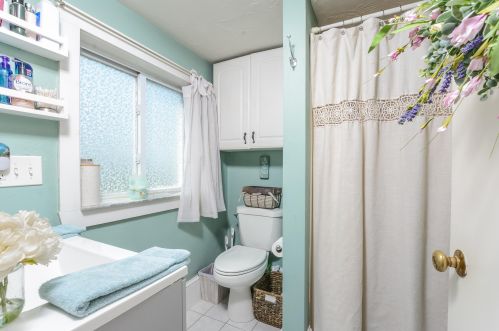 204 Sandwich St, Plymouth MA 02360-2424 exterior