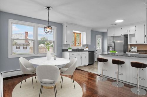 1060 Wood St, Seekonk, MA 02771-3521