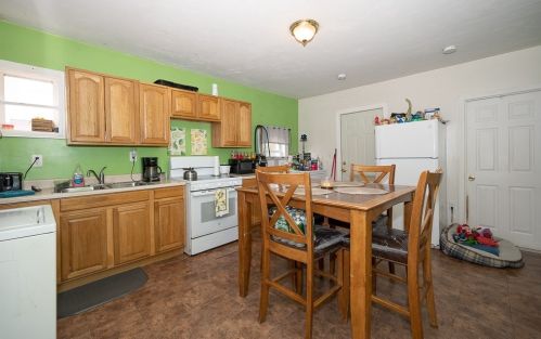 1 Blf St, Worcester MA 01610-2445 exterior