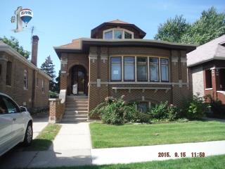 1836 Wisconsin Ave, Forest View IL  60402-4261 exterior