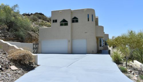 1825 Cinnabar Ave, Phoenix AZ  85020-1916 exterior