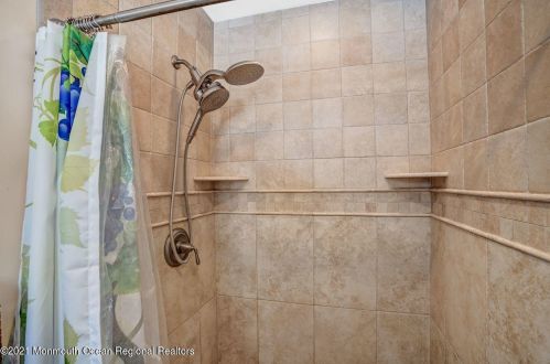 438 Freehold Rd, Jackson Twp NJ 08527-4631 exterior