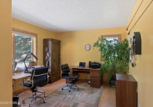 5063 Mdw Dr, Park City UT 84060-6813 exterior